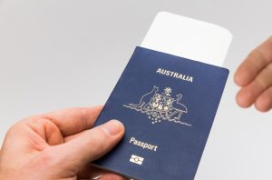erlovyjn0n98btbvuy05093nutjhbo5eyj 300x198 دو نوع ویزای برجسته برای مهاجرت به استرالیا | اخذ اقامت از طریق کار یا ازدواج در این کشور